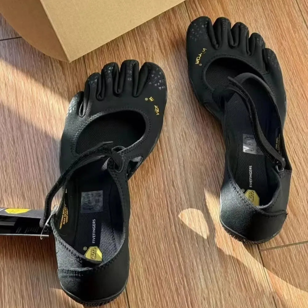 Lightweight, Breathable, and Quick-Drying Five-Toed V-Soul Sneakers Are Perfect for Yoga, Walking, and Outdoor Activities.